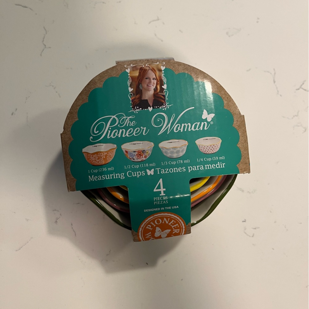 Pioneer Woman Measuring Cups